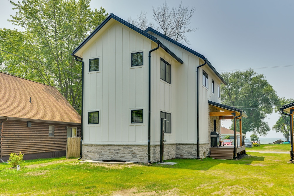 Las Vegas Vacations - Modern Lake Ontario Escape w/ Beach Access! - Property Image 2