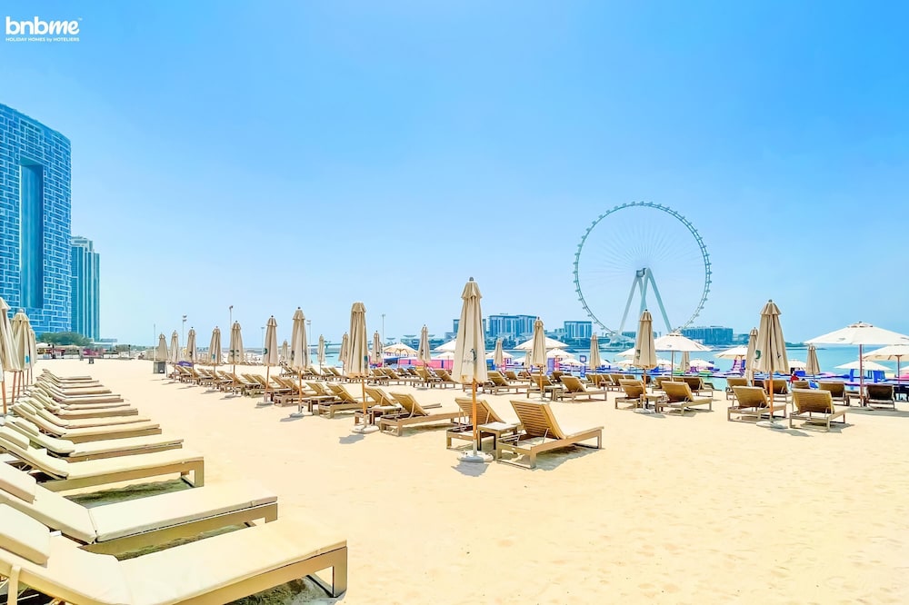 Private Beach in a Bnbme Designer Apartment