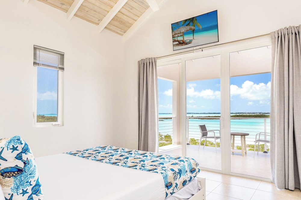 Tropical Waterfront Cooper Jack Villas