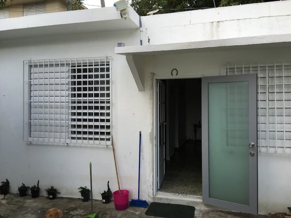 2 Bedrooms 1 Bathroom with Large Balcony by Rentals PR view 2