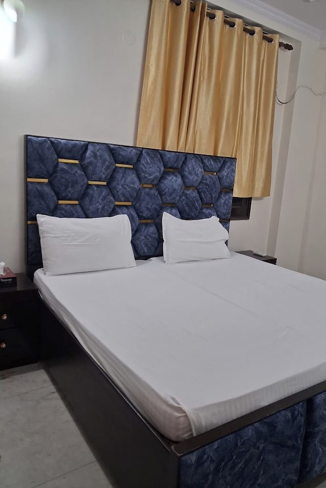 Metrolink Apartment & Suites-East Of Kailash