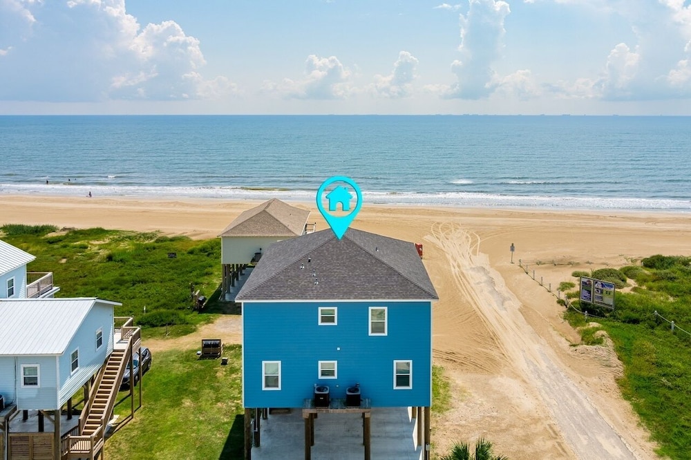 Oceanfront Manor 4 Bedroom Home