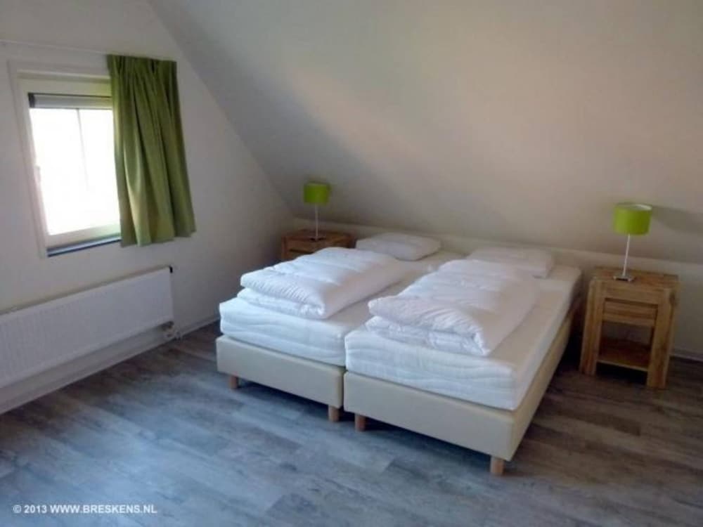 Nice Holiday Home With Garden view 2