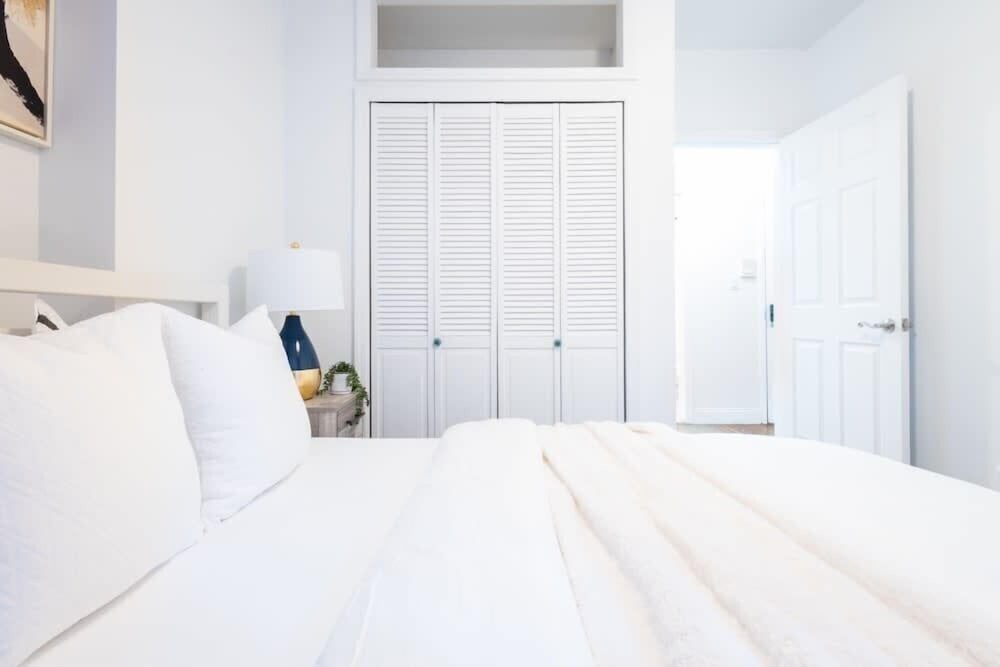 1435 UES Apartment