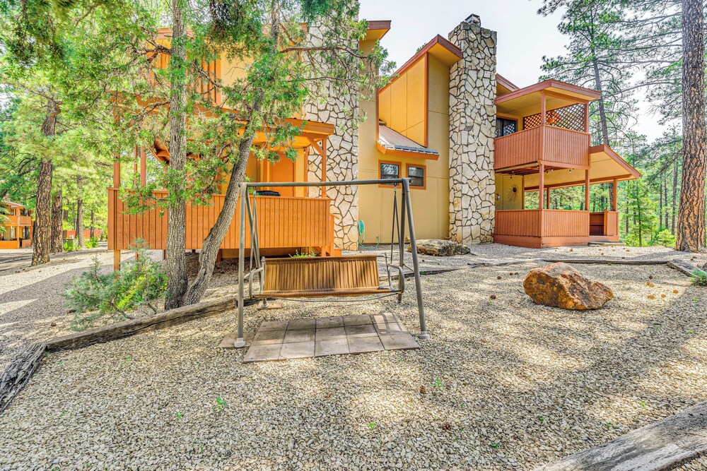 Cozy Ruidoso Condo w/ Deck ~ 2 Mi to Cedar Creek! view 5