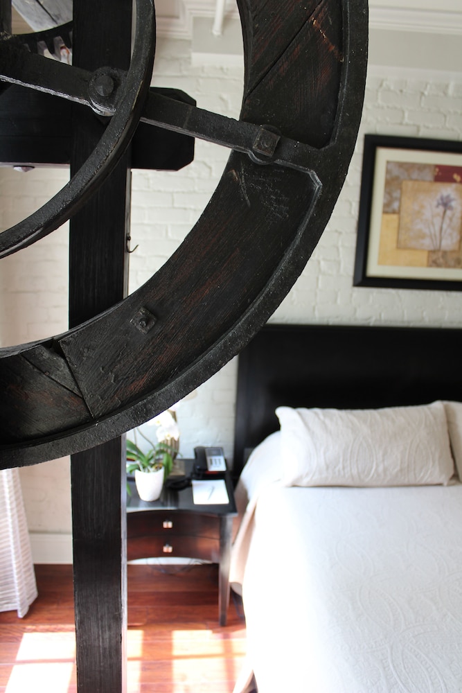 New Orleans Vacations - La Galerie French Quarter Hotel - Property Image 20