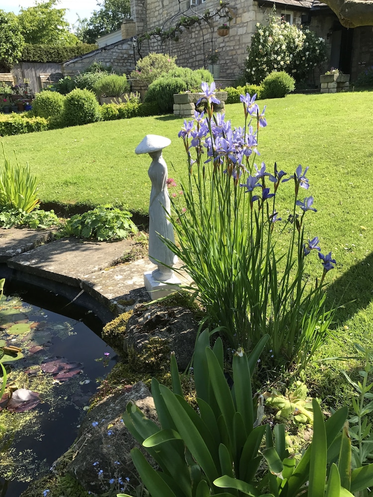 Pigeon House Cottage B&B