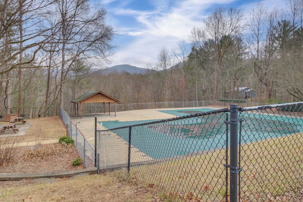 Community Perks: Mtn-view Ellijay Cabin w/ Hot Tub