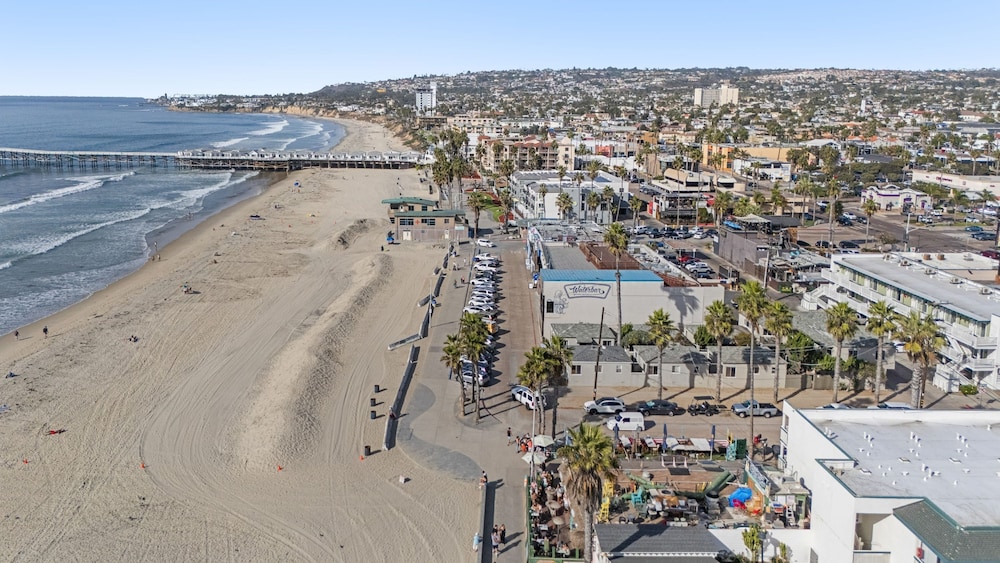 Ocean Blvd Apt 6 by Avantstay On Pacific Beach