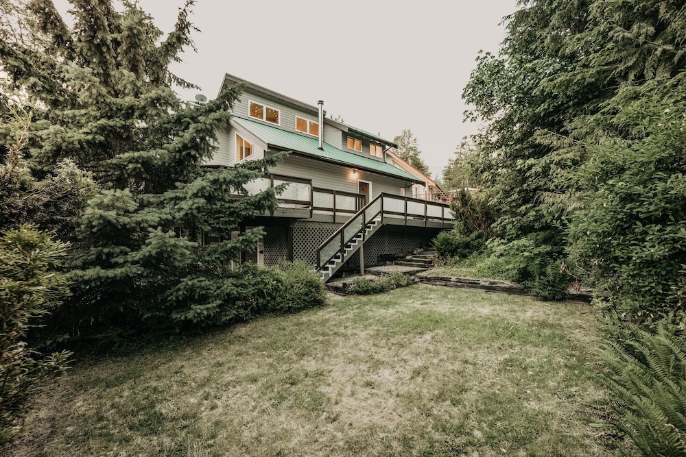 80mbr - Hot Tub - Wifi - BBQ - Wood Stove - Sleeps 7