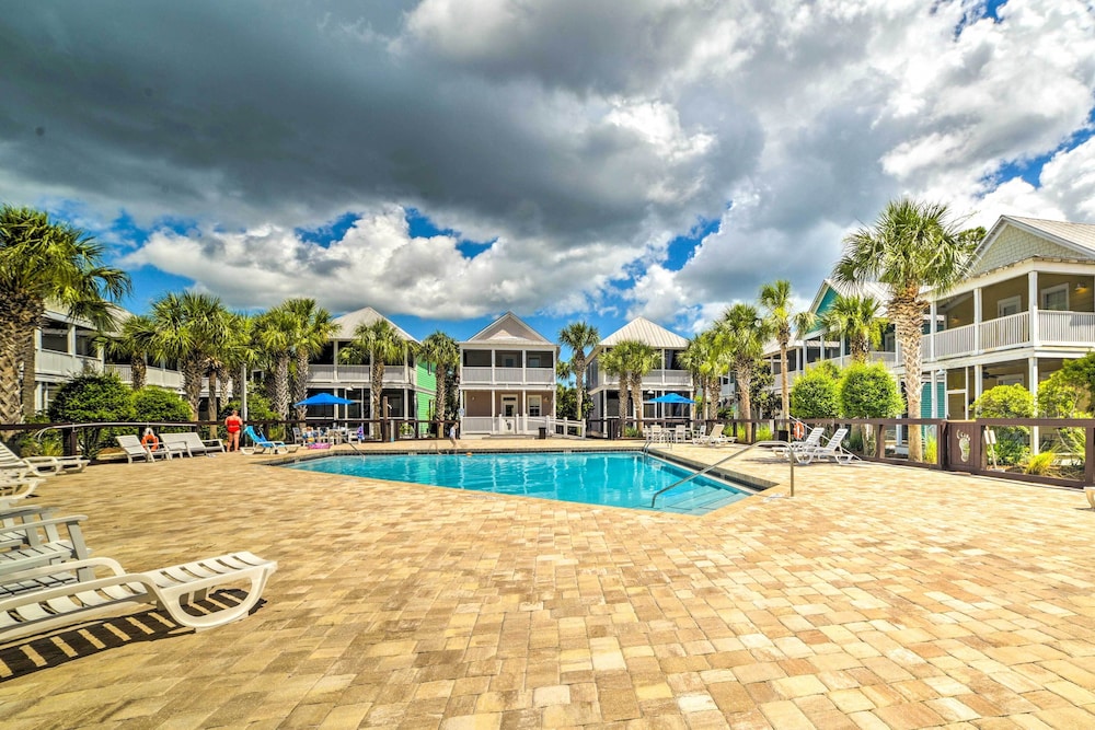 Resort-style Port St Joe Escape ~ 3 Mi to Downtown
