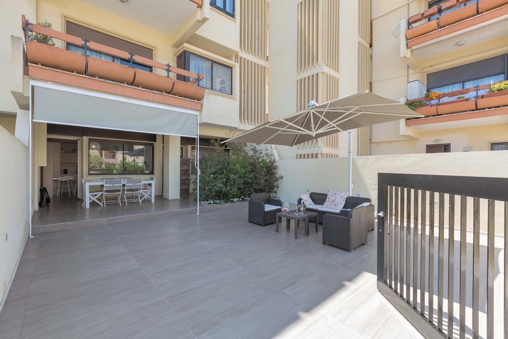 3400 Suite Mon Amour by Barbarhouse view 2