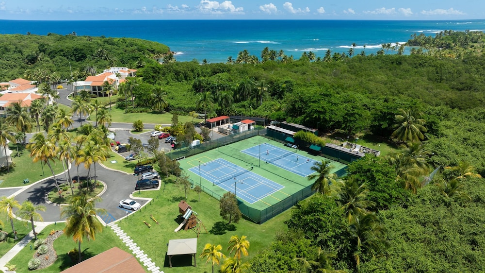 Family Villa Oleana Waterviews Oceanfront With Water and Generator