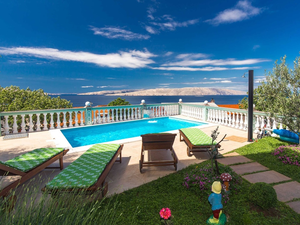 Apartment in Senj Near the Sea & Pool view 3