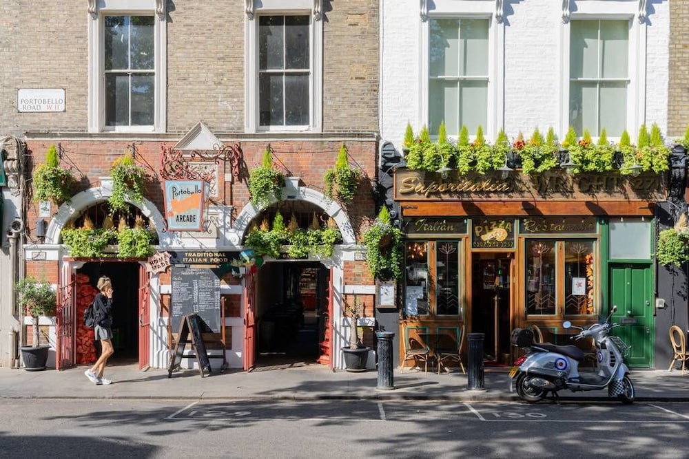 Westbourne Park Road Xvii by Onefinestay