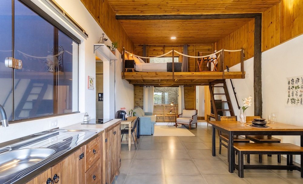 Your Getaway in Florianopolis, Just Minutes From the Beach NDE