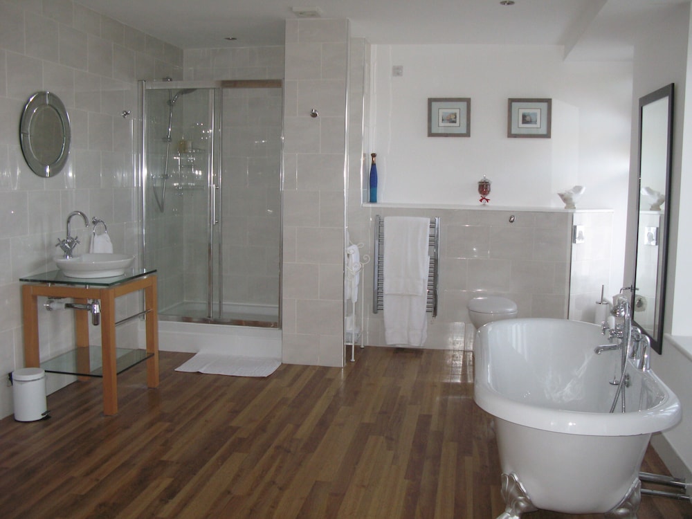 Ffarm Country House
