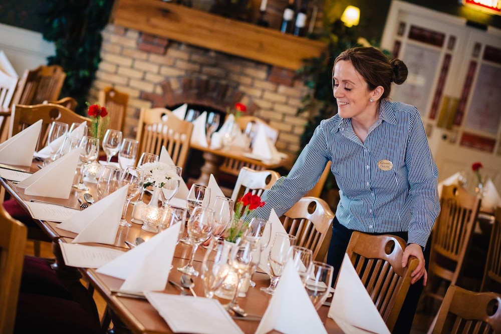 Gleesons Restaurant & Rooms