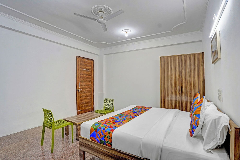 Fabhotel Casa Residency