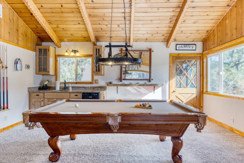 Lakeside in Bearadise by Avantstay Gorgeous Mountain Cabin in Boulder Bay