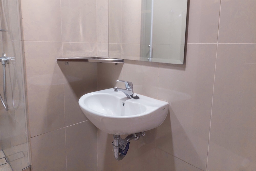 Cozy And Spacious 1Br At M-Town Signature Apartment