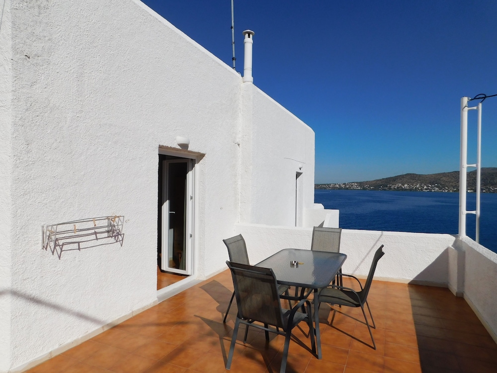 Perdika Mare Guesthouse