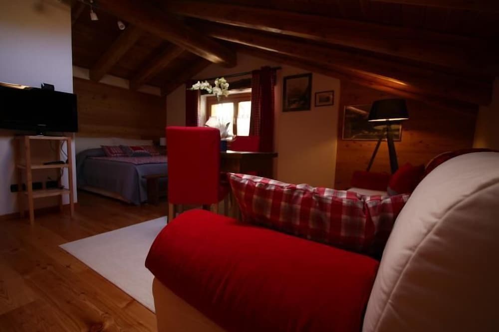 Maison Perriere