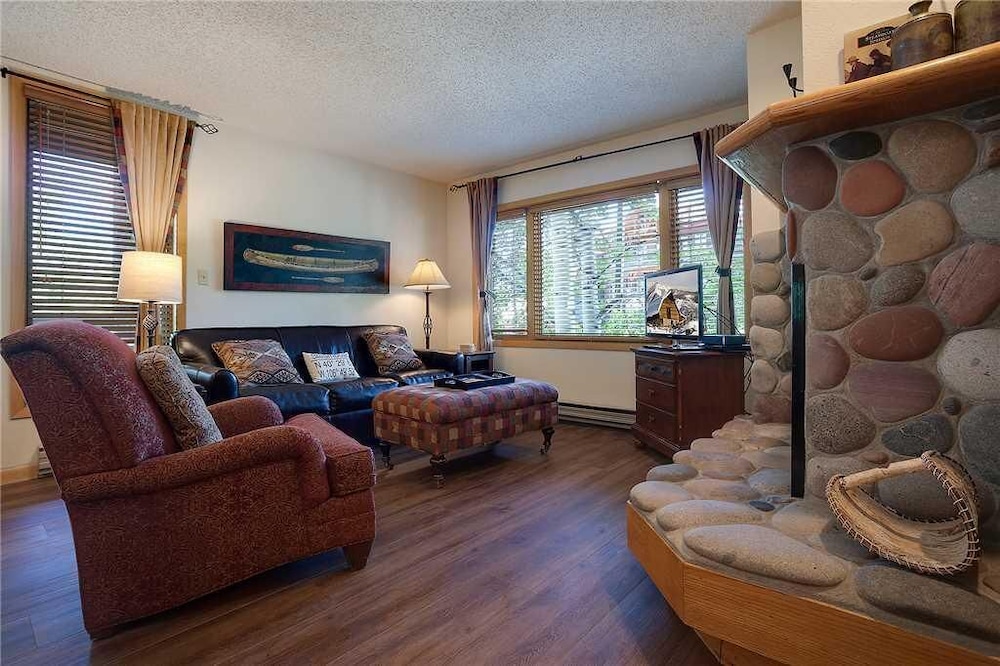 1204 Trappeur's Lodge, Trappeur's Crossing Apartment 2