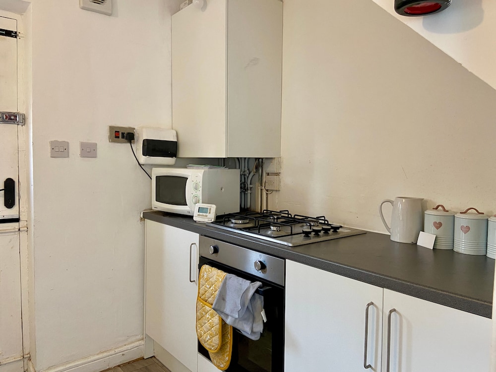 Comfortable 1 Bed Retreat in Batley - Sleeps 3