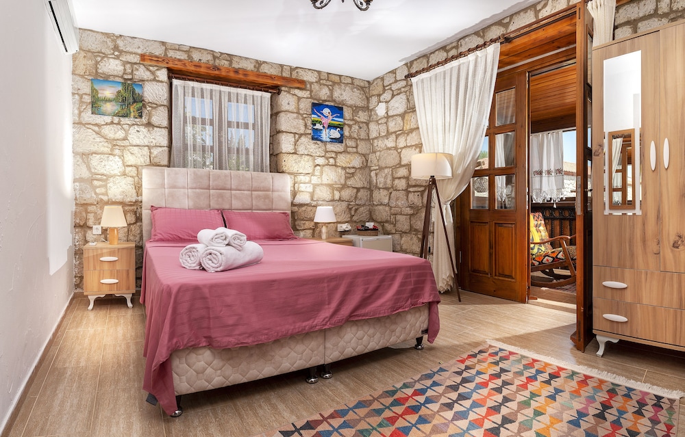 Flores Hotel Alaçatı - Image 54