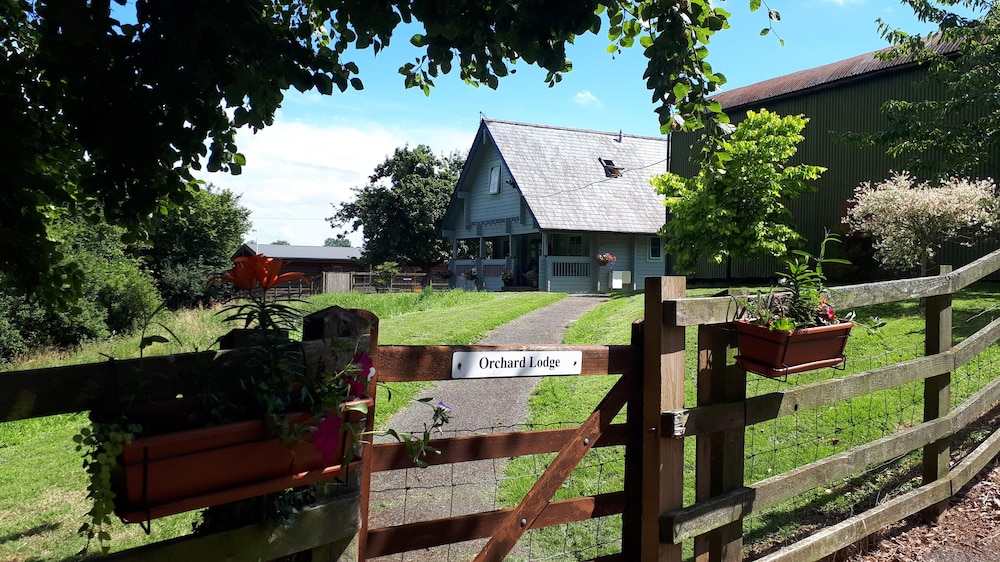 Orchard Lodge