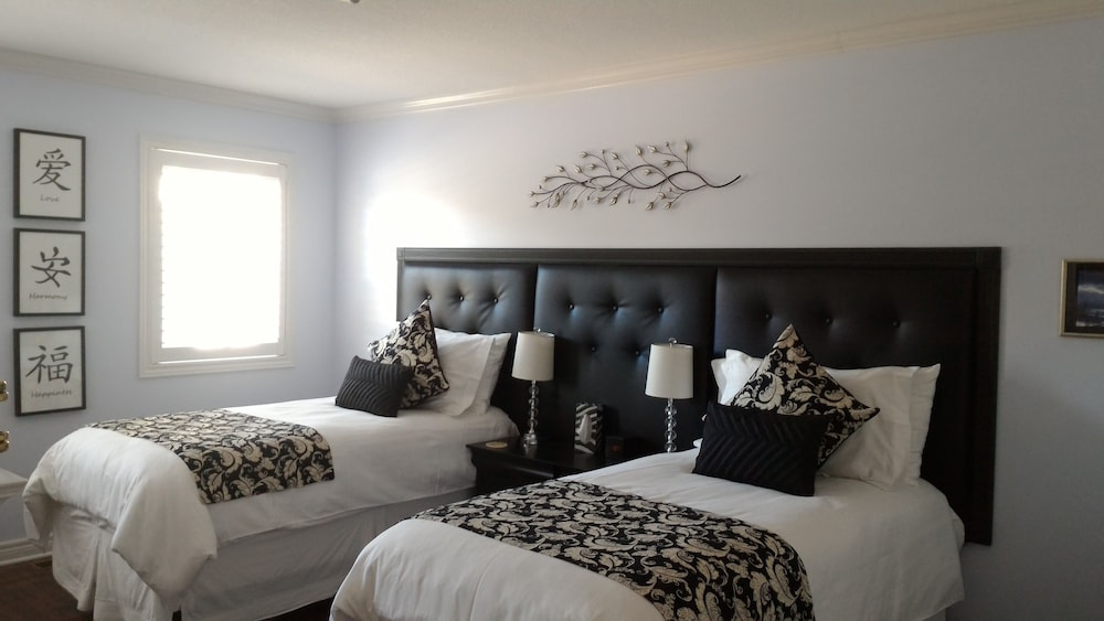 Niagara-on-the-Lake Vacations - Blue Skies Bed and Breakfast - Property Image 16