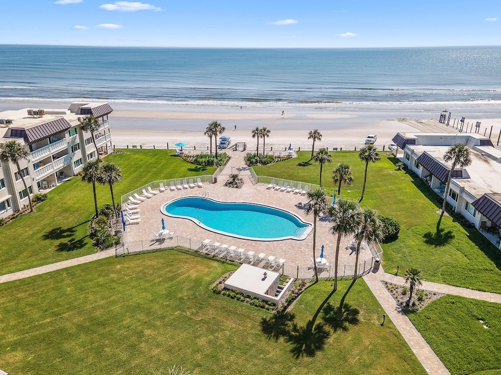 Chateau by the Sea 34B