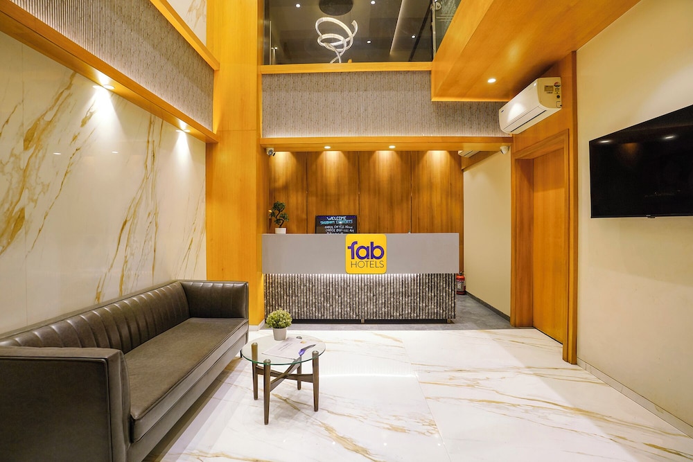 FabHotel Shubham Comforts