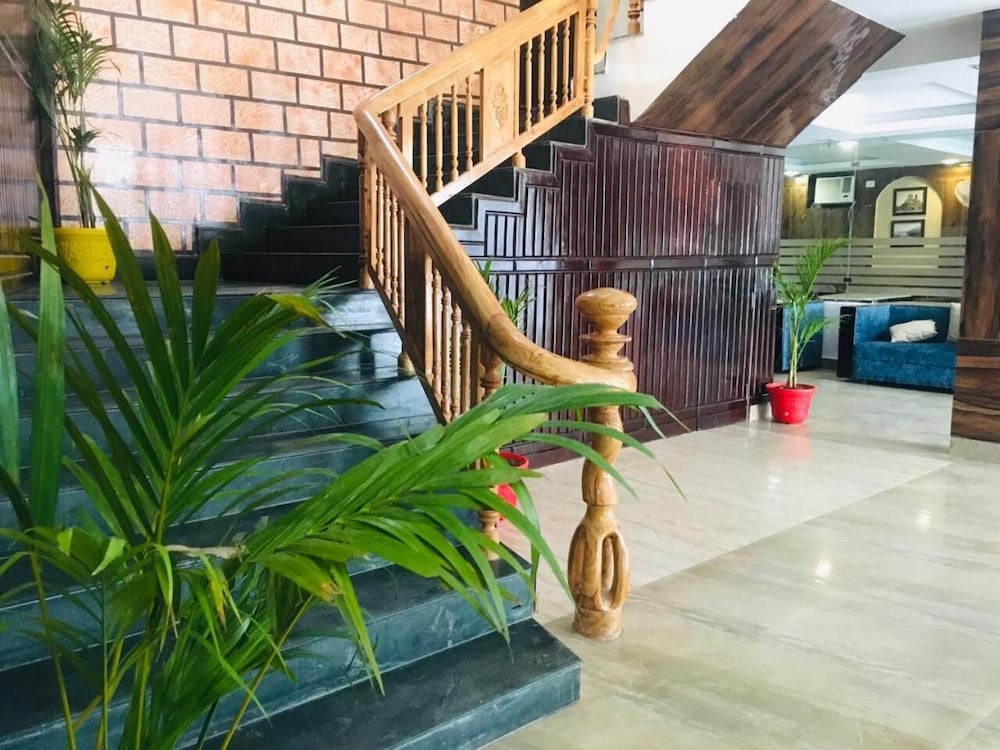 Hotel Maharaja Inn