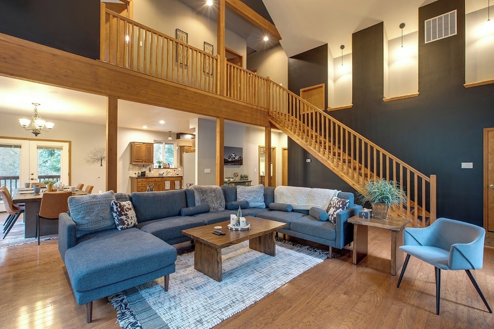 Glacier Springs Cabin 20 An Elegant Country Home