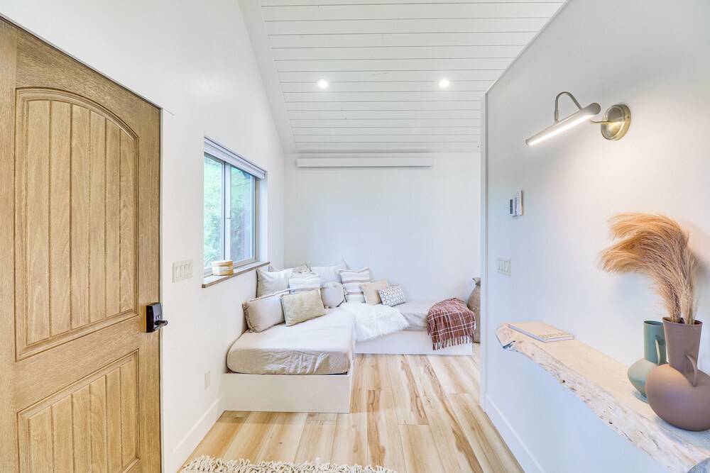 Dreamy Montana Cabin: Short Drive to Flathead Lake