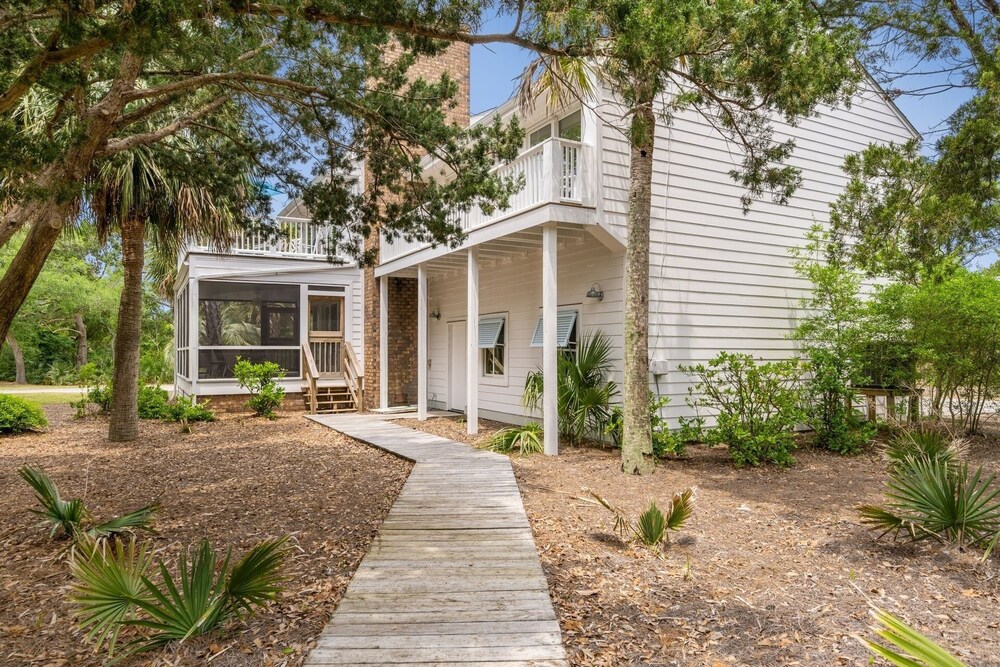Hellenic Haven 6 Bedroom Home