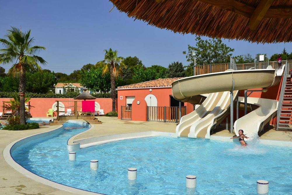 Mobile Home in Bessan With Communal Pool