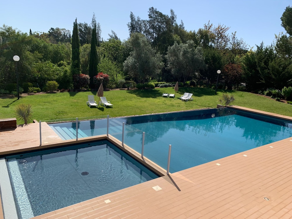 Vilamoura Club Villa 1 by Homing