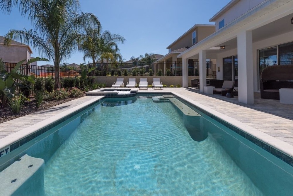 Je59003 - The Encore Club Resort - 9 Bed 8.5 Baths Villa - Image 2