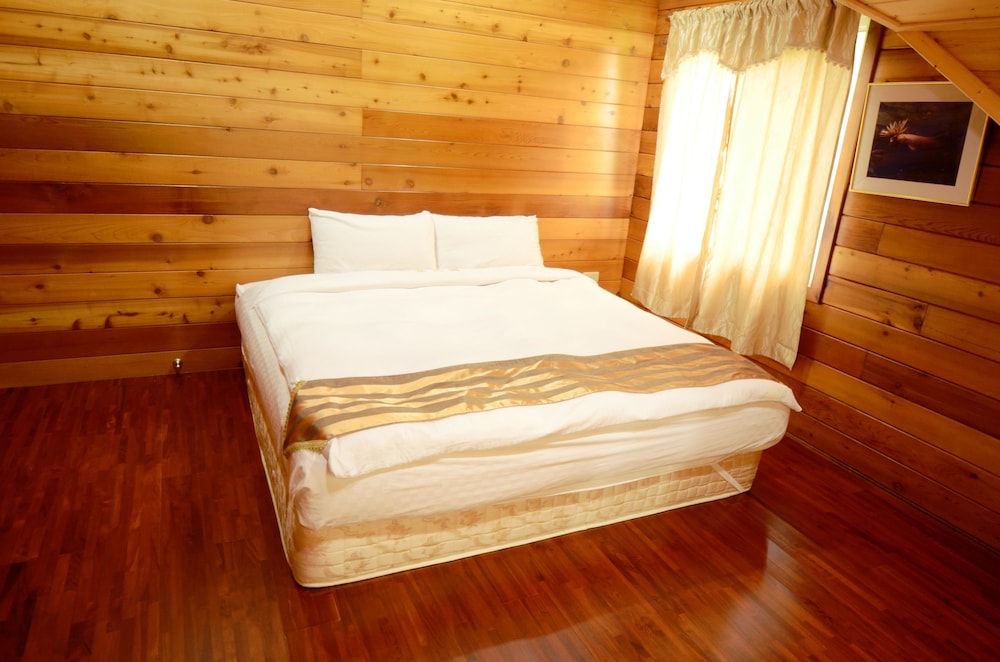 Hsinchu Emei Canadian WoodHouse Homestay