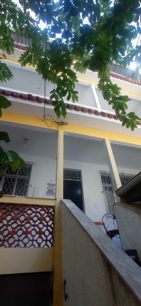 Colinna Hostel