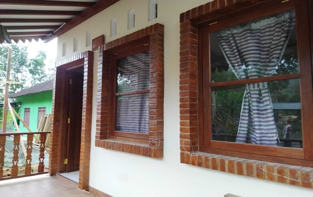 Borobudur Kampung Homestay - Sri Udaneni view 5