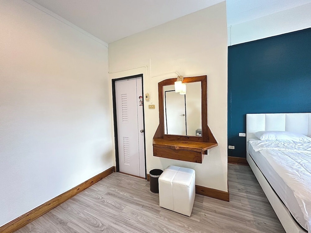 Zimbei Cozytel Khaolak