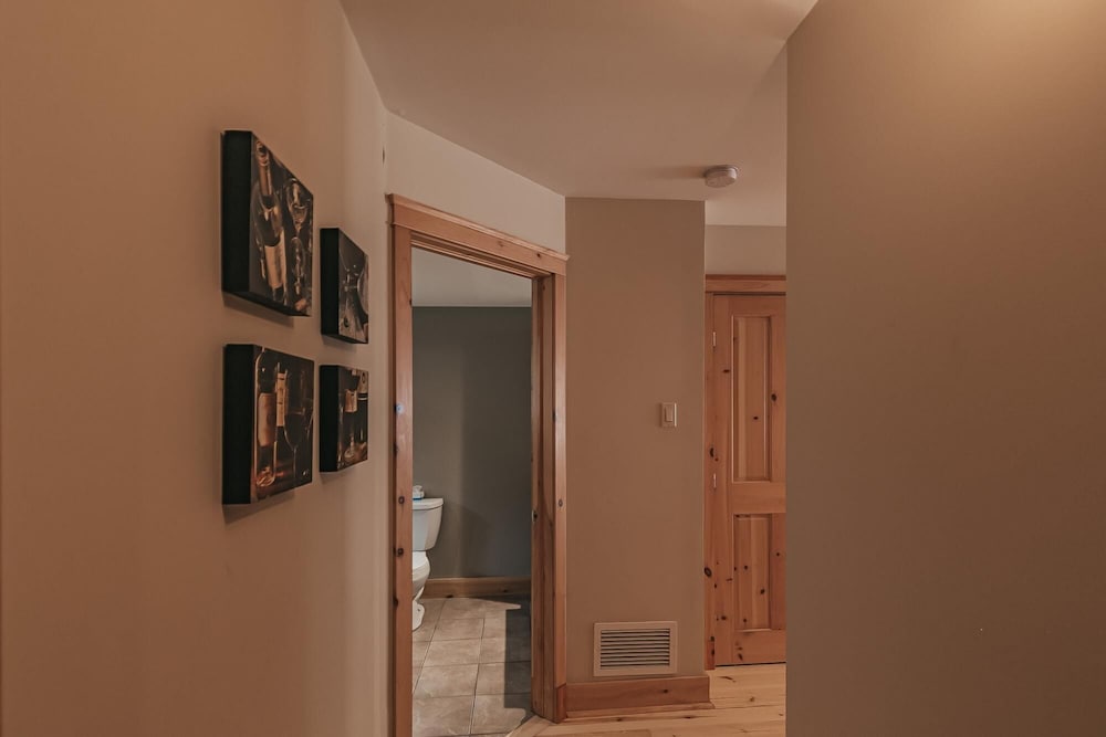 Harfang 51 - Stunning log Cottage With Private hot tub Pool and Scandinavian dry Barrel Sauna