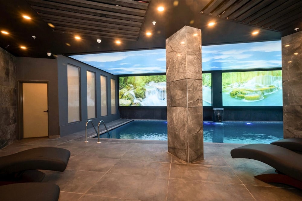 King City Otel - Image 37