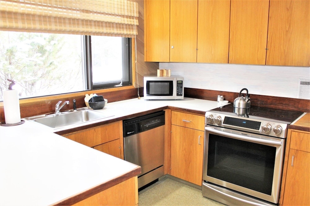 Meadow House 58 2 Bedroom Home