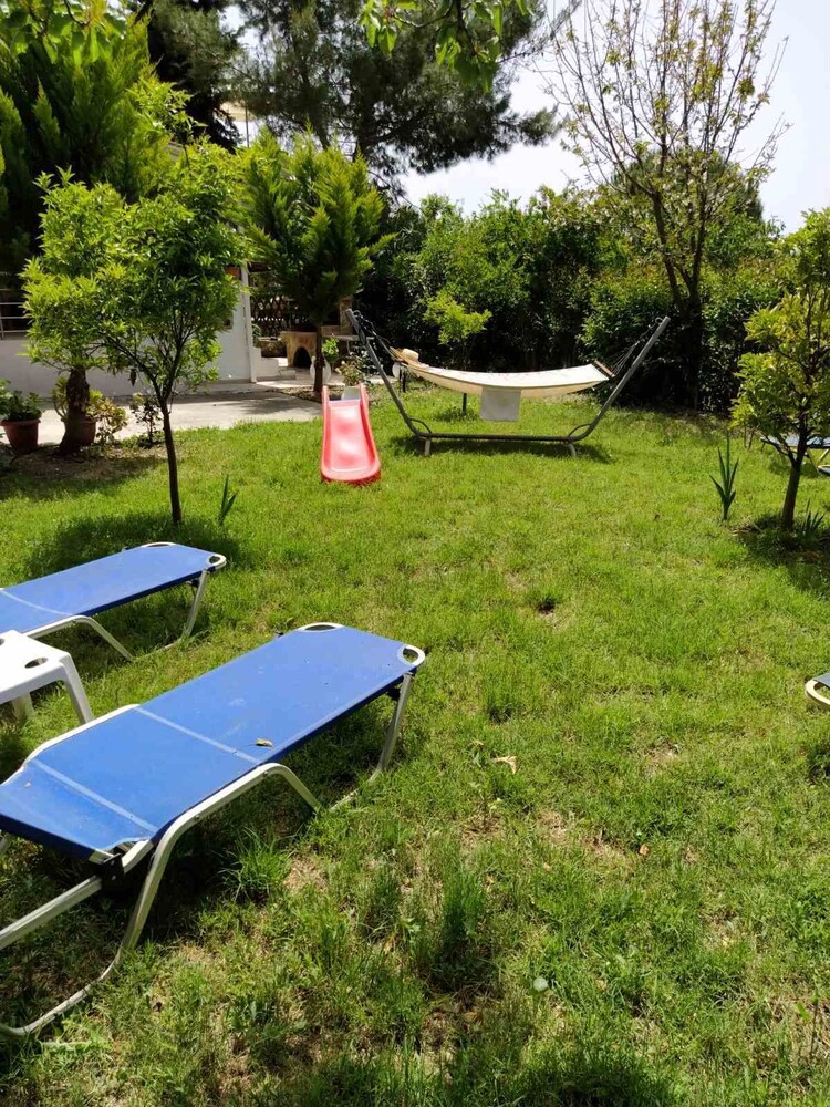 Photo 9