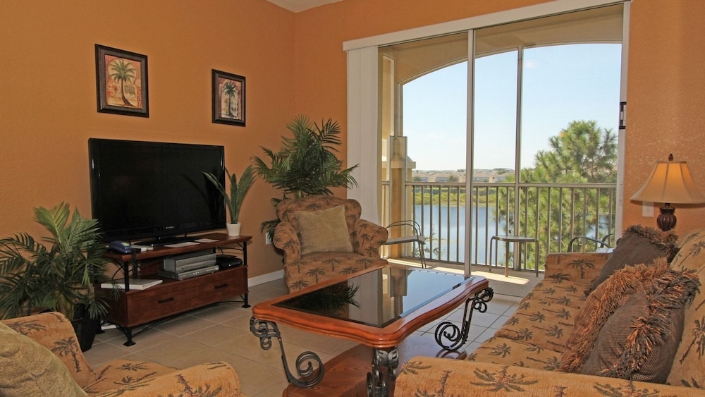 Windsor Hills Resort 3 Bedroom 3rd Floor Condo with Lake View 3 Condo